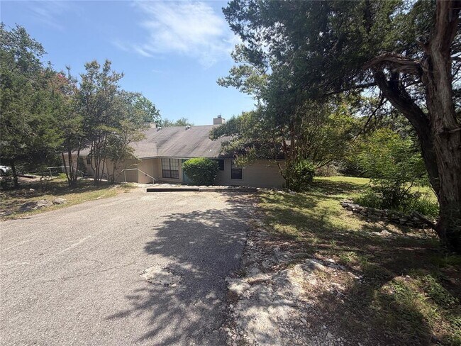 Foto del edificio - 11101 Oak Branch Dr