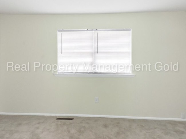 Foto del edificio - Renovated Pet Friendly Inner Townhouse