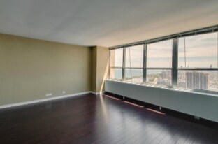 Foto del edificio - 655 W Irving Park Rd