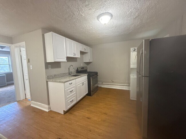Foto del edificio - 104 Willow Spring Rd
