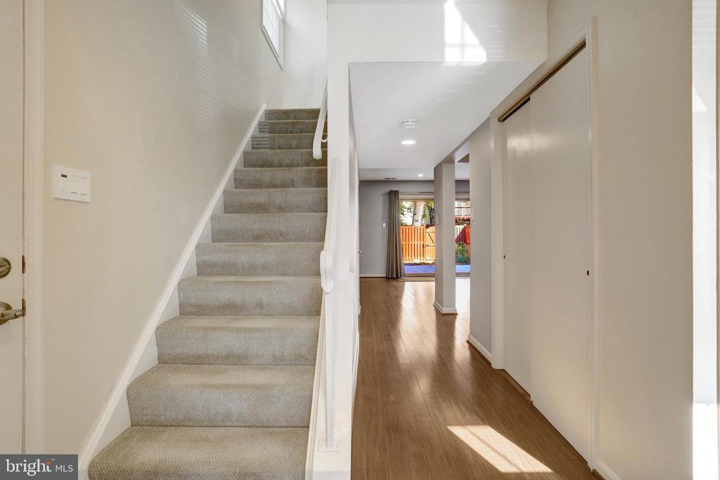 Foto principal - 6576 Yadkin Ct