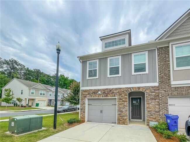 Foto del edificio - 6423 Shalks Xing Dr