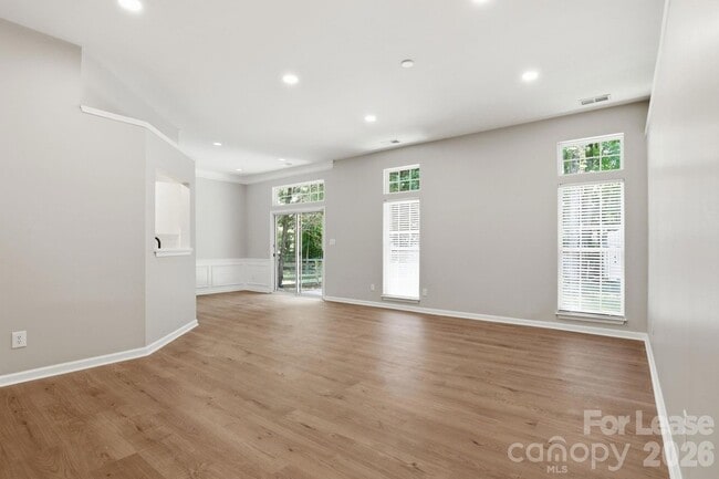 Building Photo - 13114 Woodland Farm Dr