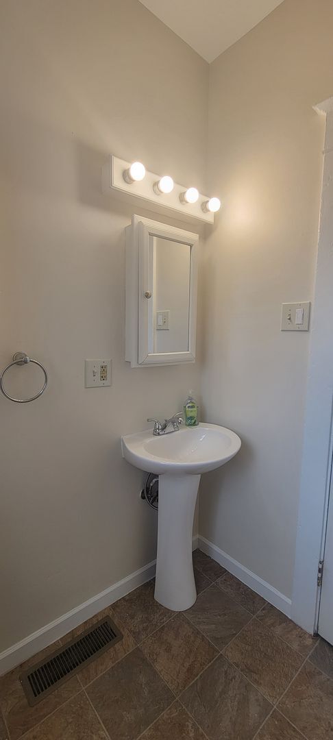 Foto del edificio - 1034 NE Davis St