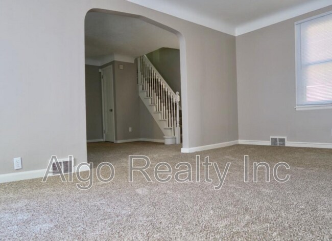 Foto del edificio - 3111 Russell Ave N