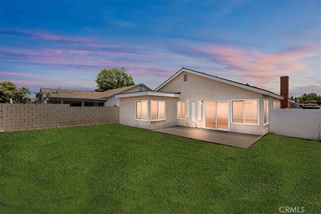 Foto del edificio - 14941 Doheny Cir