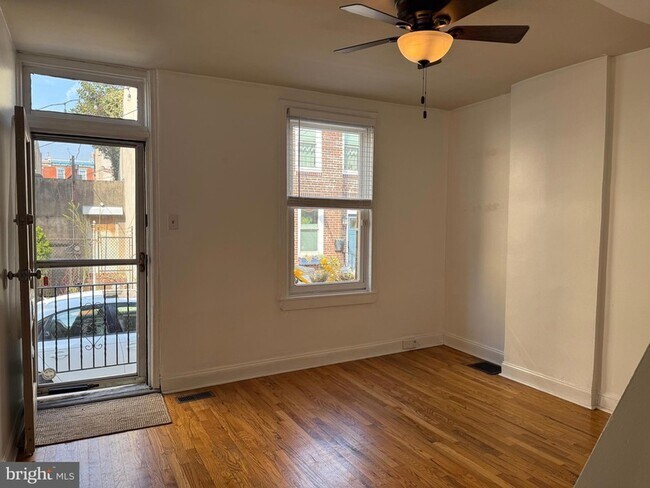 Foto del edificio - 733 N Bucknell St