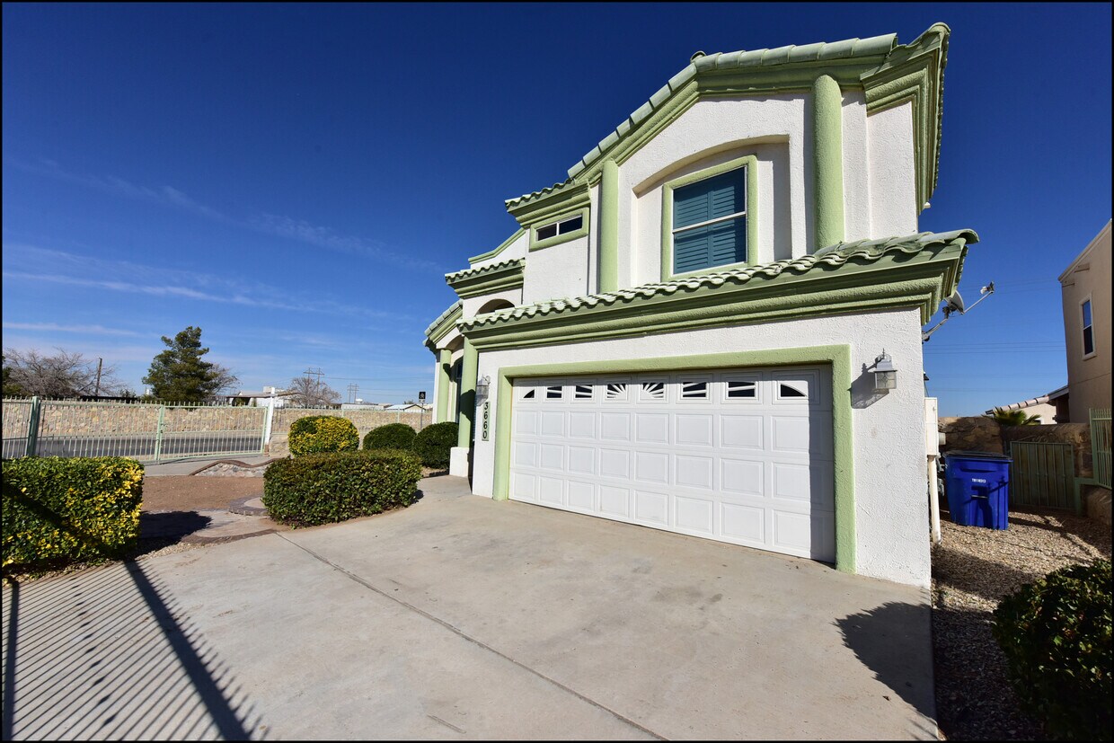 Primary Photo - 3660 Tierra Inca Dr