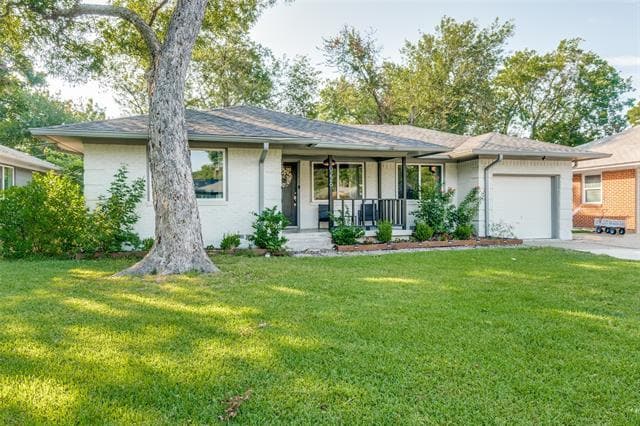 Building Photo - 10226 Eastwood Dr