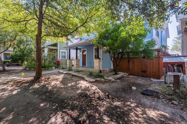 Building Photo - 4112 Scales St