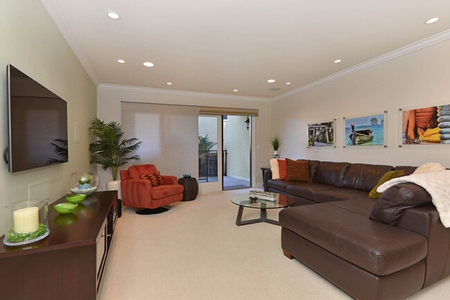 Building Photo - 7411 Herschel Ave