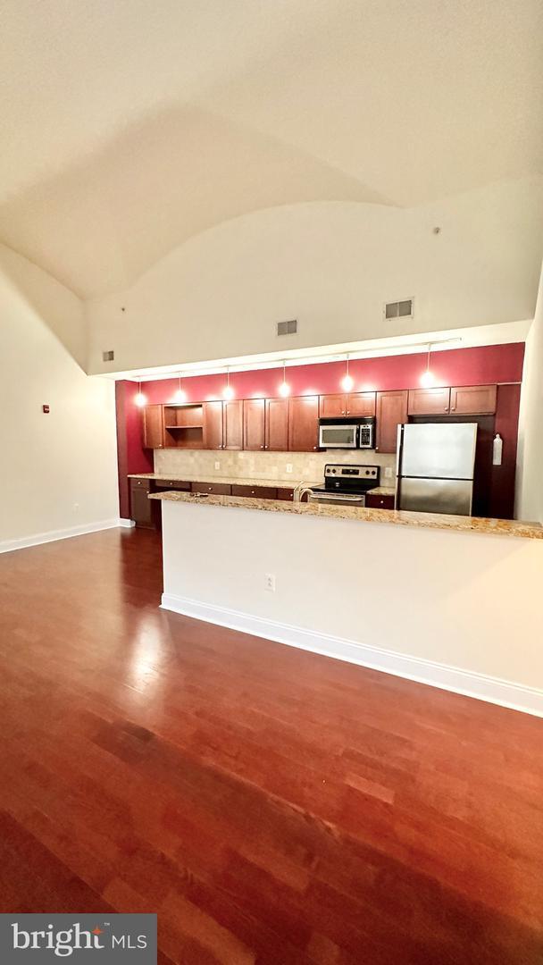 Building Photo - 1 Academy Cir