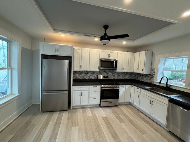 Foto del edificio - 2945 Fulton Rd