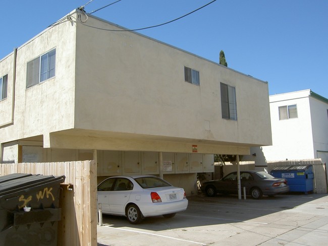  - 4133 33rd St