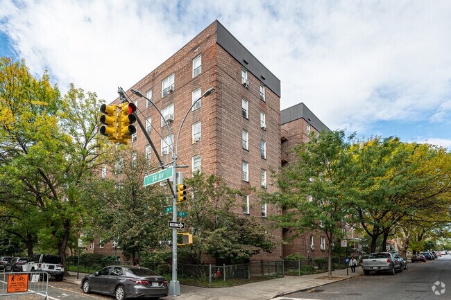 Foto del edificio - 8611 34th Ave