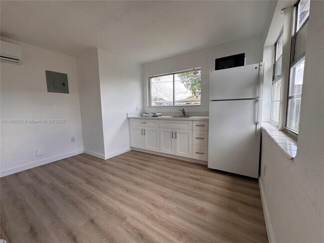 Foto del edificio - 481 E 31st St