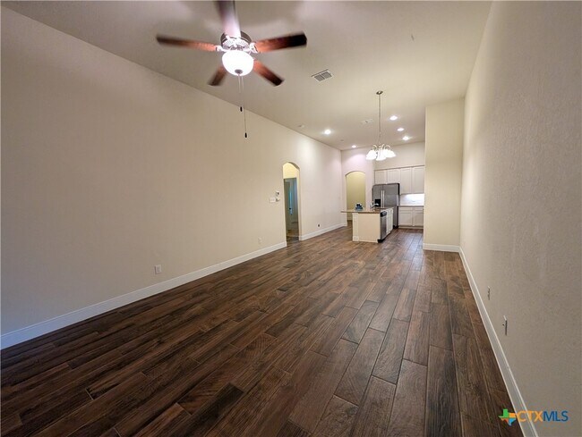 Building Photo - 1239 FM306