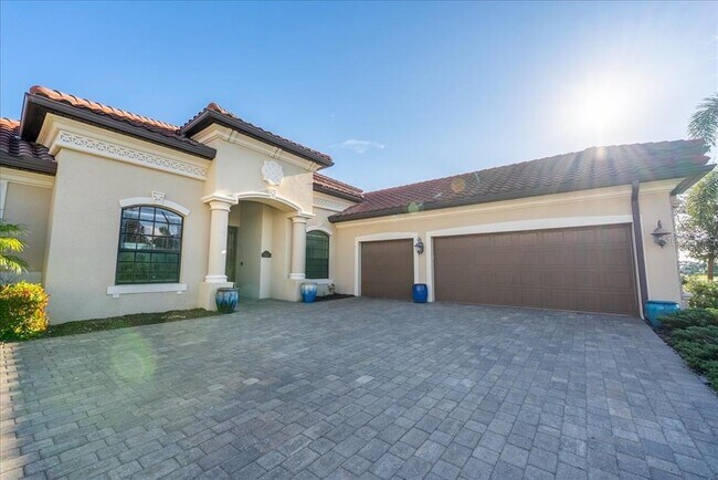 Building Photo - 5553 Mulligan Way