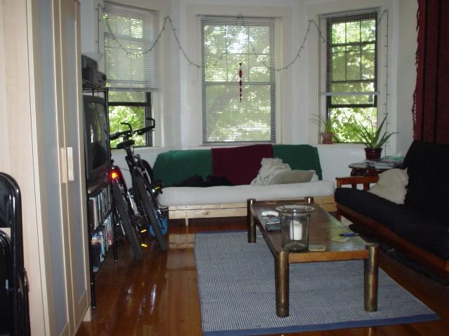 Foto del edificio - 1412 Commonwealth Ave