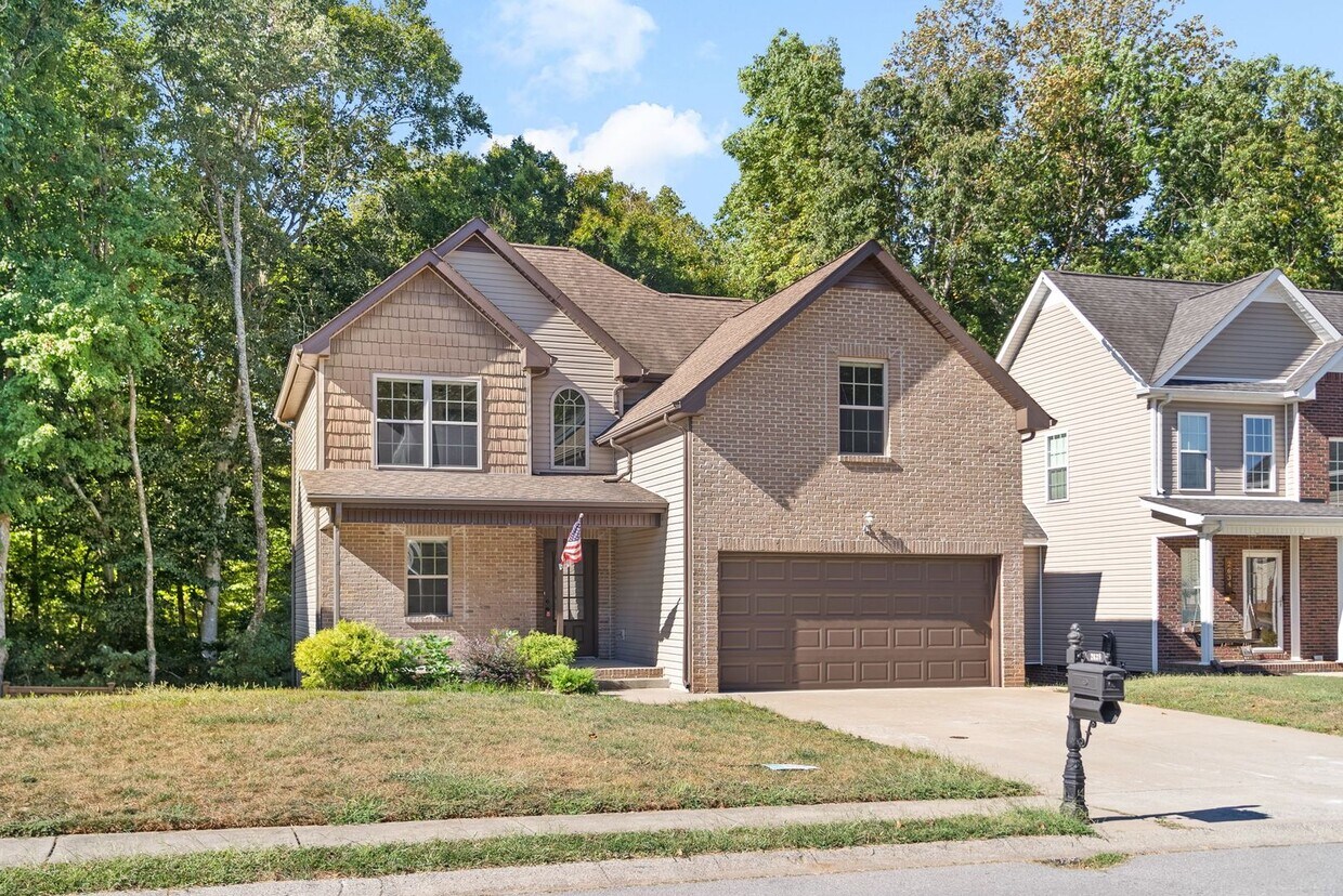 JUST REDUCED! Stunning Home in the Hear... - JUST REDUCED!    Stunning Home in the Hear...