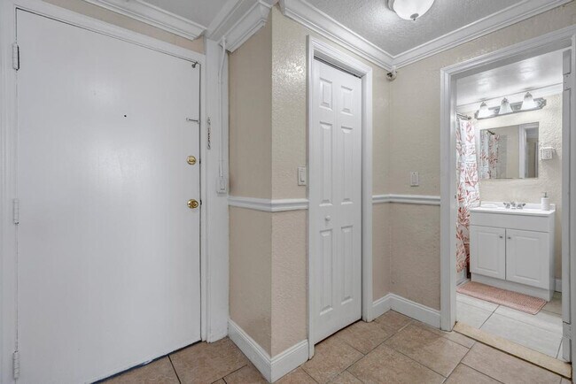 Foto del edificio - 311 W Ashley St
