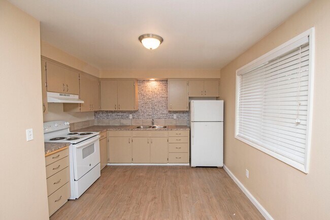 Foto del edificio - 2204 E 35th St
