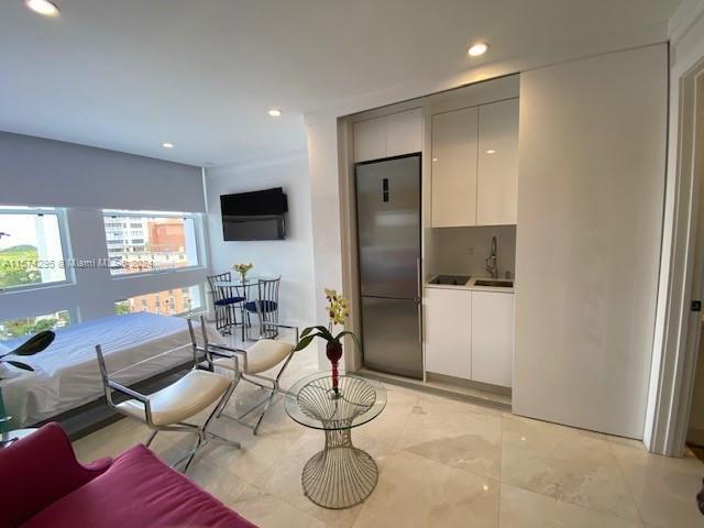 Foto del edificio - 700 Biltmore Way