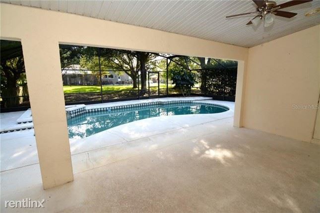 Building Photo - 4 br, 3 bath House - 11812 Ridge View Cir