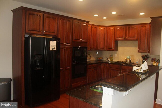 Foto del edificio - 2325 S Whittmore St