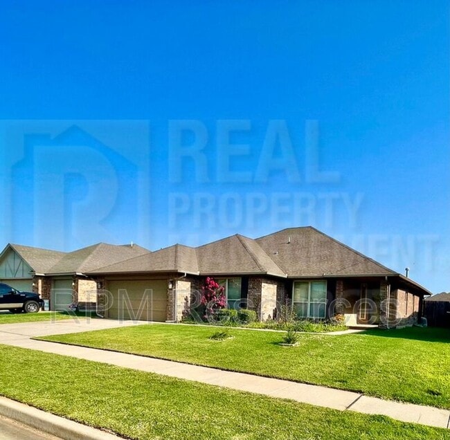Photo - 10913 SW 30th St House