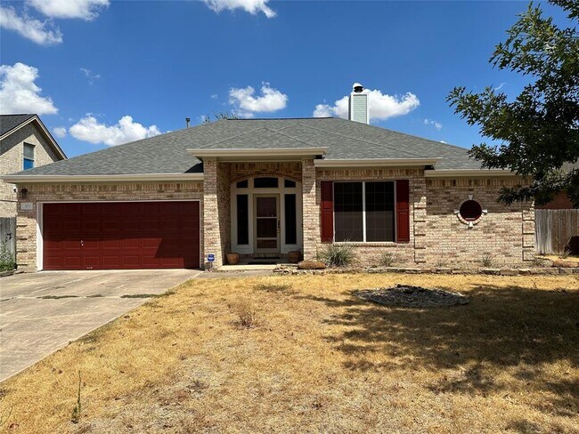 Building Photo - 303 Steeplechase Dr