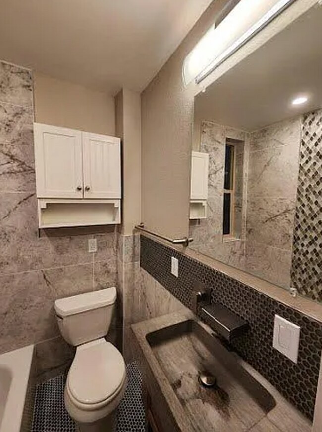 Foto del edificio - 1116 Emerson St