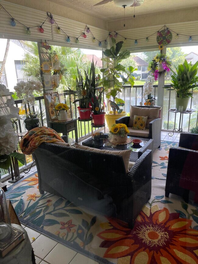 Foto del edificio - 3355 Jog Park Dr