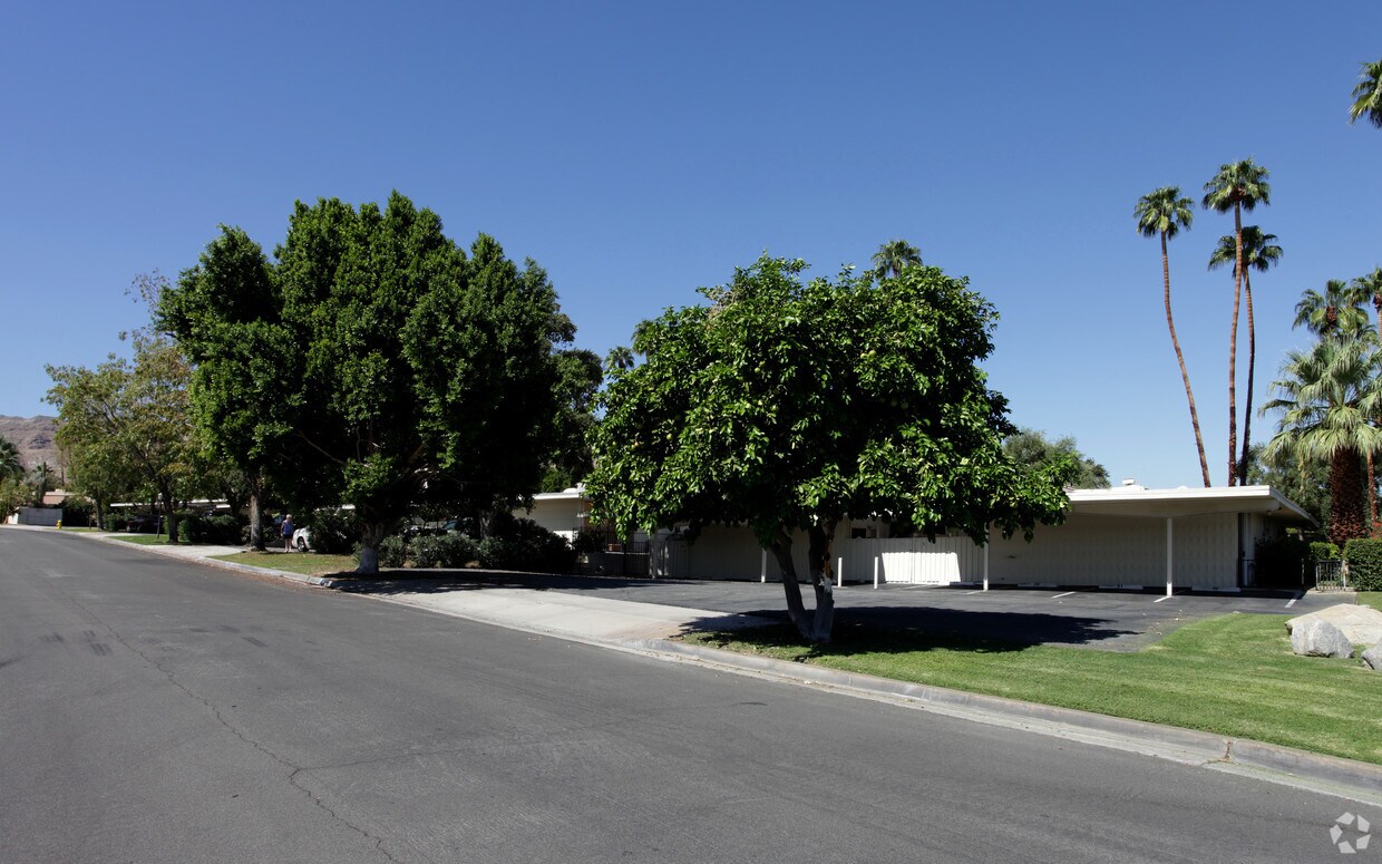 Building Photo - 42379 Rancho Las Palmas Dr