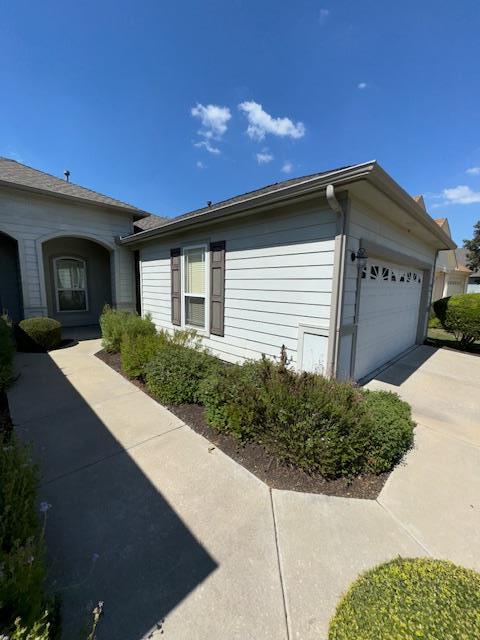 Building Photo - 330 Portsmouth Dr