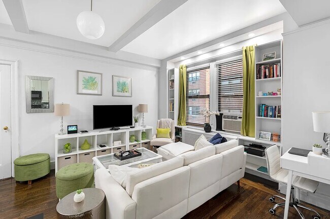 Foto del edificio - 157 E 72nd St