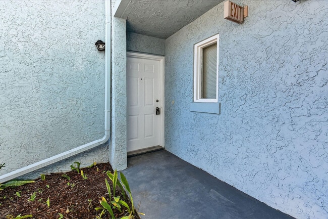 Foto del edificio - 1620 SE Green Acres Cir