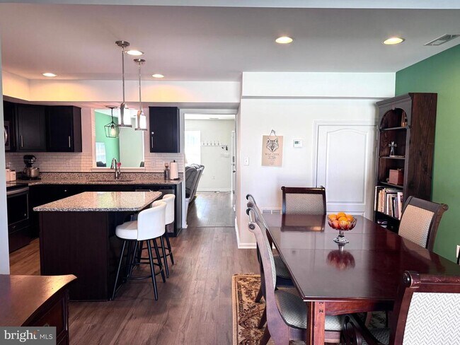 Foto del edificio - 576 Thumper Dr