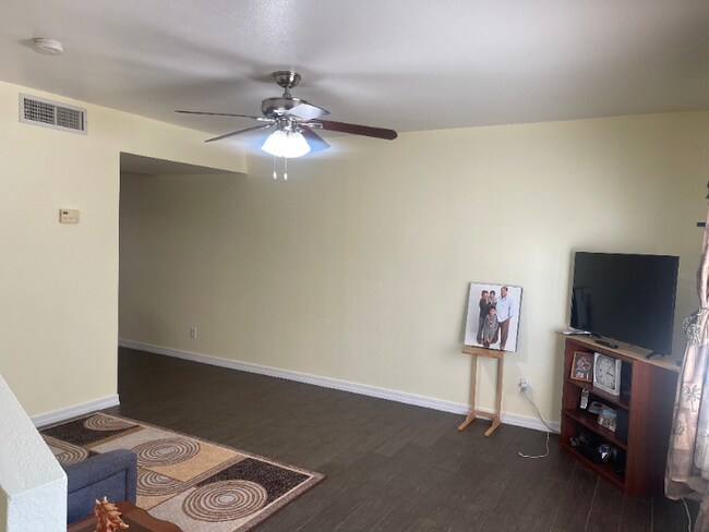 Foto del edificio - 3840 N 43rd Ave
