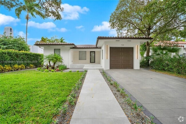 Building Photo - 728 Majorca Ave