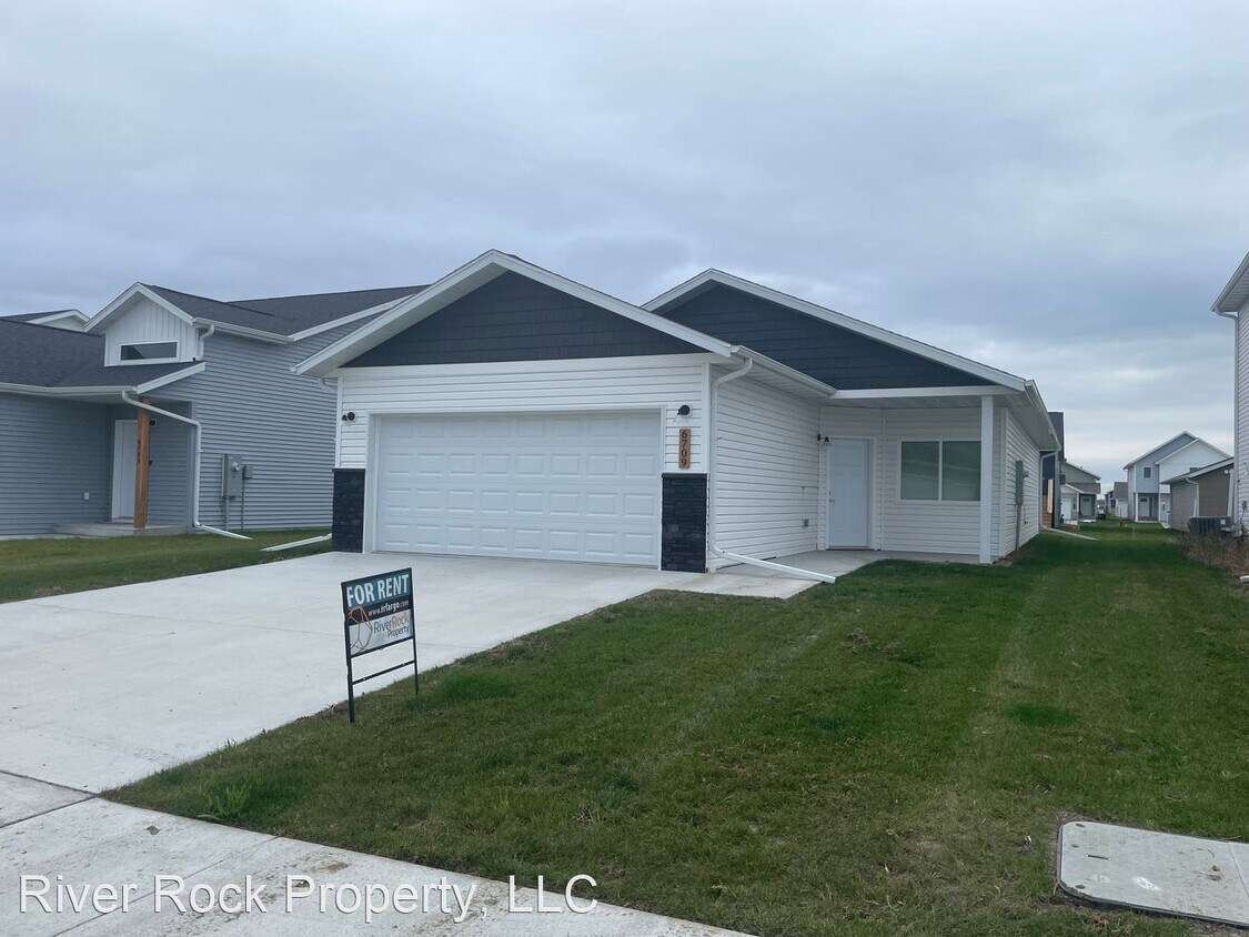 3 br, 2 bath House 6709 72nd Avenue South House Rental in Horace