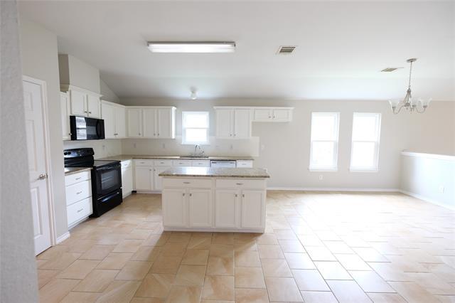 Building Photo - 3009 Eastwood Dr
