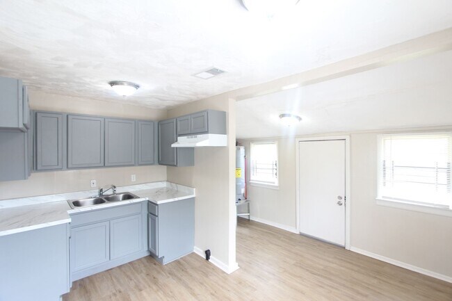 Foto del edificio - 1217 43rd St N