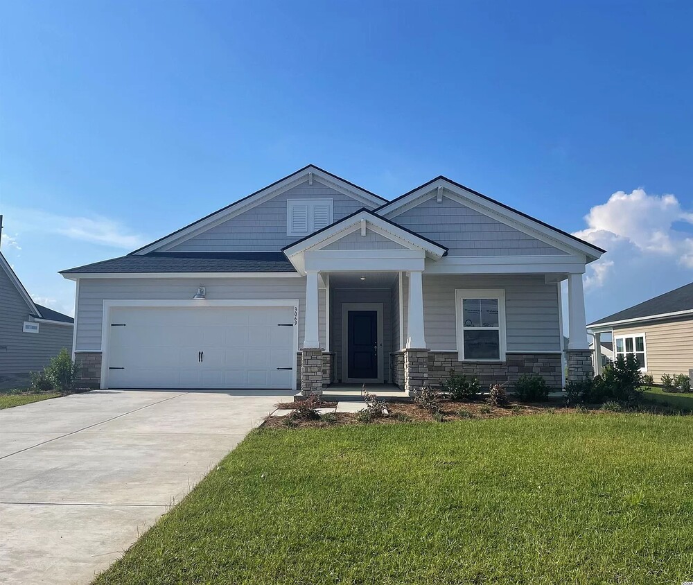 Foto principal - 3069 Sistine St