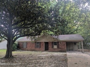 Building Photo - 5738 Blue Lake Cove