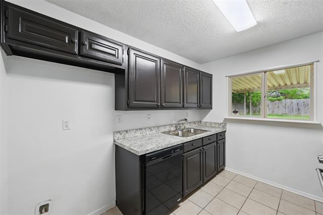 Building Photo - 6904 Sandstone Ct