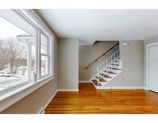 Building Photo - 27 Ledge Hill Rd
