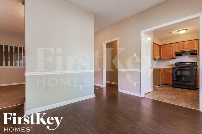 Building Photo - 6383 Treadway Trail