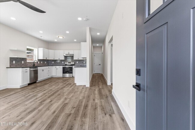Foto del edificio - 3900 Lilac Ave