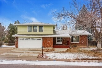 Building Photo - 6591 W Elmhurst Ave